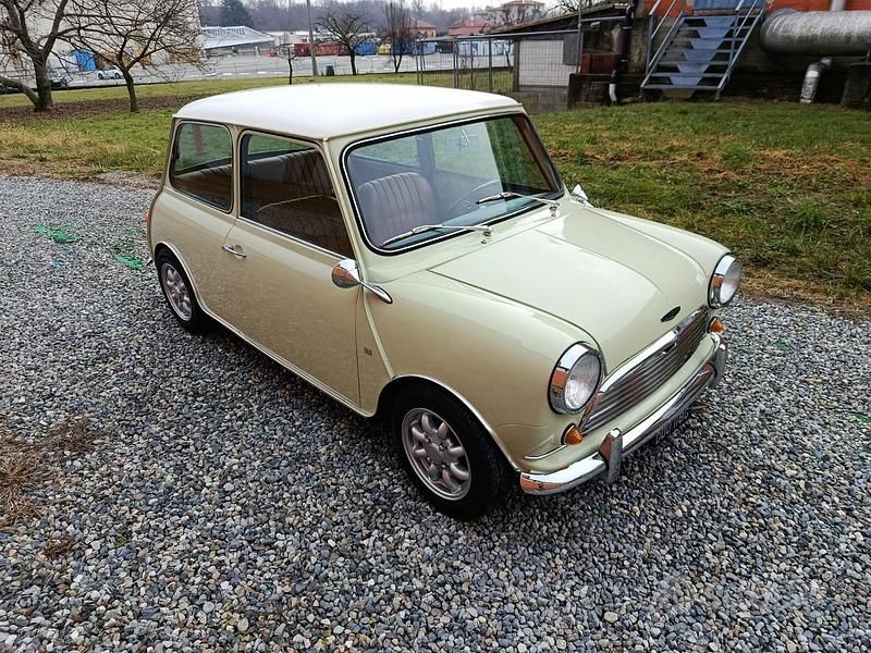 Usata Mini Cooper 44 CV (32 kW) 1991 Verde Utilitaria