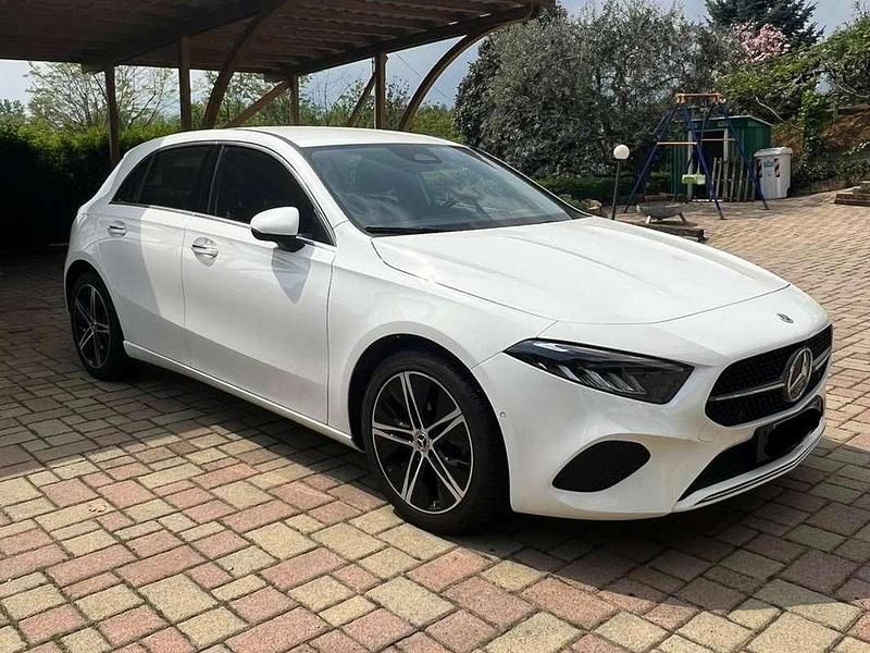 Begagnad Mercedes A180 Advanced Plus 116 HK (85 kW) 2024 Vit Sedan