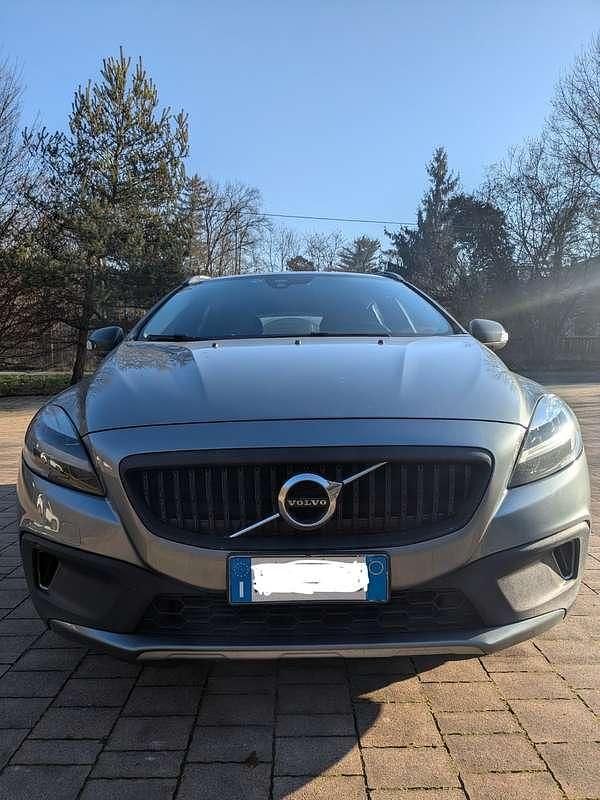Usata Volvo V40 CC Kinetic 120 CV (88 kW) 2018 Station wagon