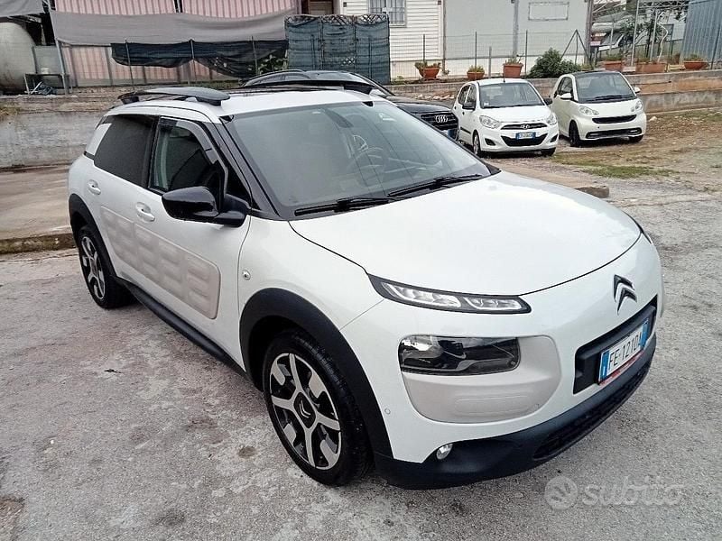 Usata Citroën C4 Cactus 82 CV (60 kW) 2016 Bianco Utilitaria