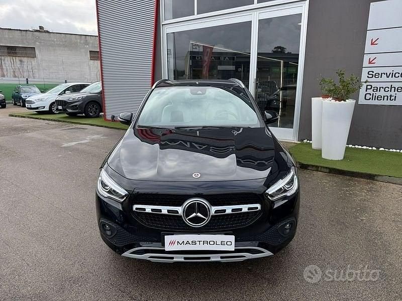 Usata Mercedes GLA200 150 CV (110 kW) 2022 Nero SUV