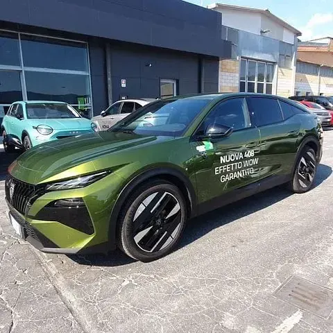 Nuova Peugeot 408 GT 136 CV (100 kW) 2026 Verde SUV