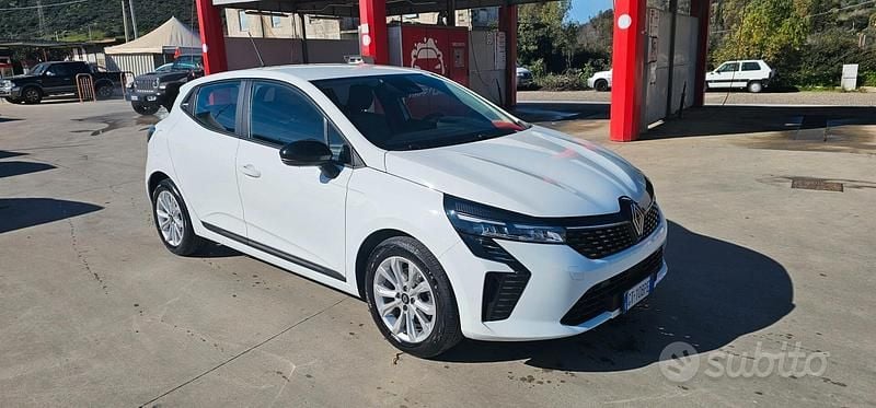Usata Renault Clio V Evolution 100 CV (73 kW) 2024 Bianco Berlina