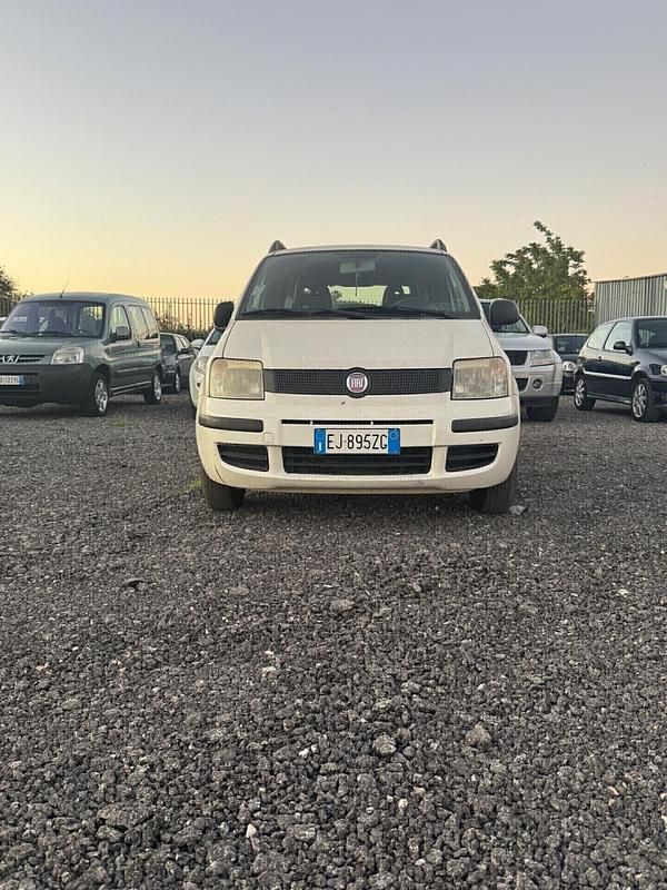 Bianco Usata 2011 Fiat Panda Dynamic Tre volumi | 3499 € (Super prezzo) - Immagine 1/4