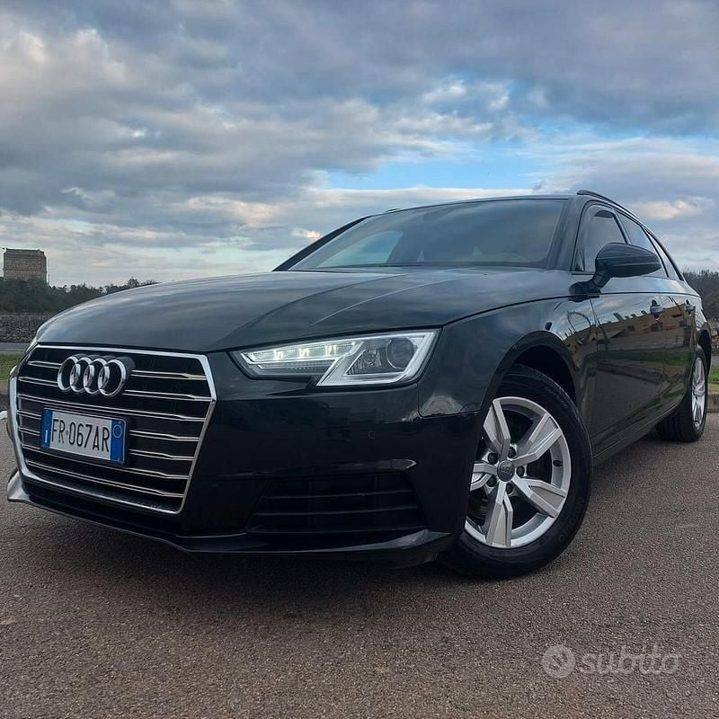 Usata Audi A4 150 CV (110 kW) 2018 Nero Station wagon