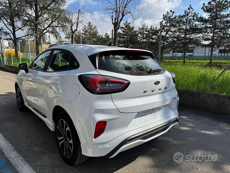 Usata Ford Puma ST-Line 125 CV (91 kW) 2023 Bianco metallizzato SUV