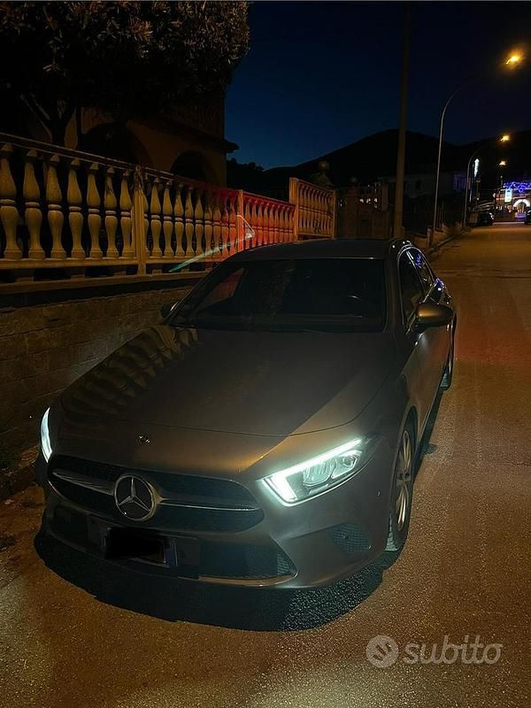 Usata Mercedes A180 2018 Grigio Berlina