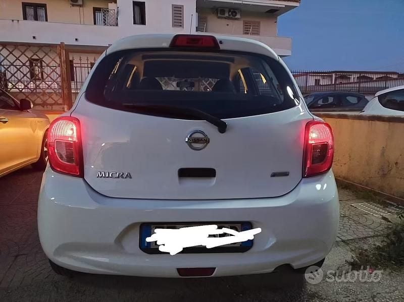 Gebraucht Nissan Micra 80 PS (58 kW) 2014 Weiß Kleinwagen