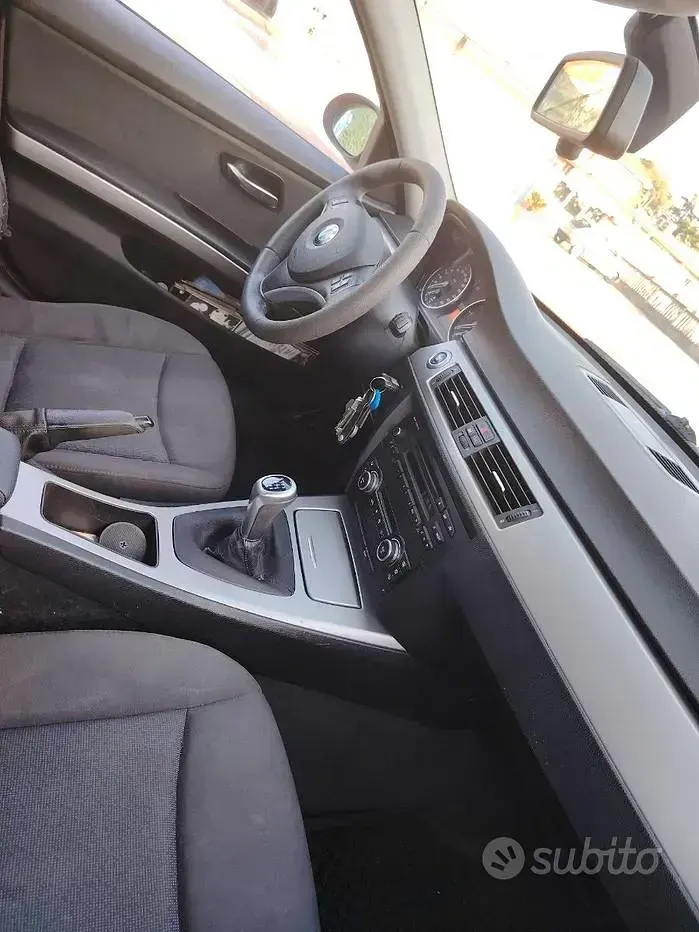 Usata BMW 320 177 CV (130 kW) 2008 Grigio Station wagon