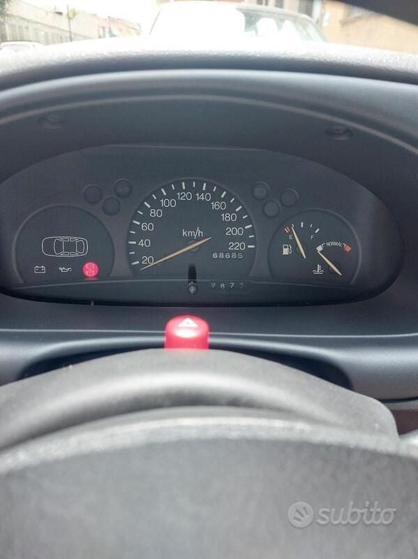Usata Ford Fiesta 1999 Grigio Utilitaria