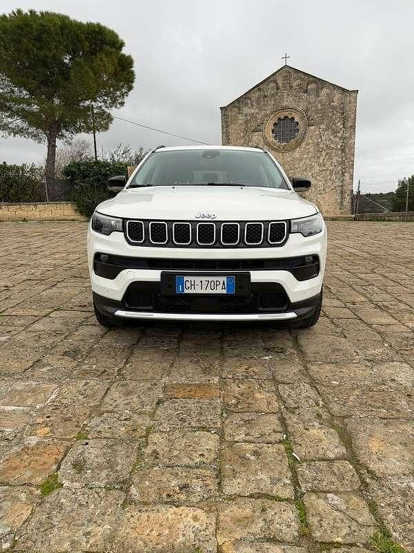 Usata Jeep Compass Limited 190 CV (139 kW) 2022 Bianco SUV