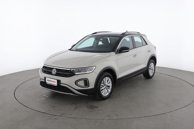 Usata VW T-Roc Life 116 CV (85 kW) 2022 Beige SUV