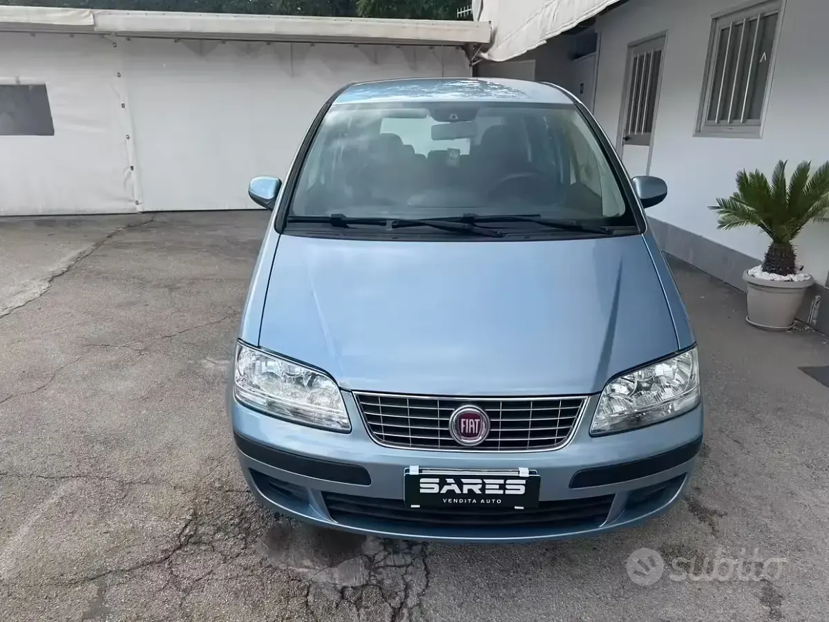 Usata Fiat Idea 77 CV (56 kW) 2010 Blu Monovolume