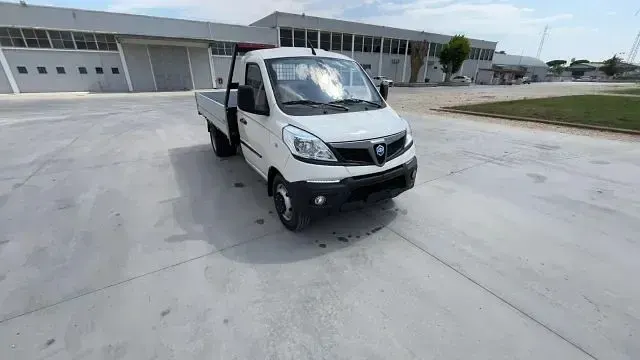 Nuova Piaggio Porter 106 CV (77 kW) 2025 Bianco