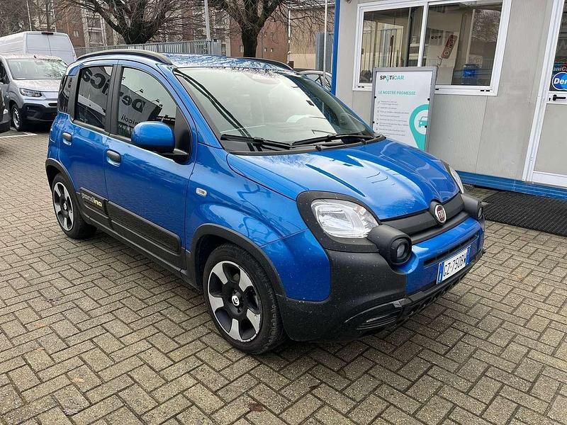 Usata Fiat Panda Cross Cross 69 CV (50 kW) 2025 Blu Utilitaria