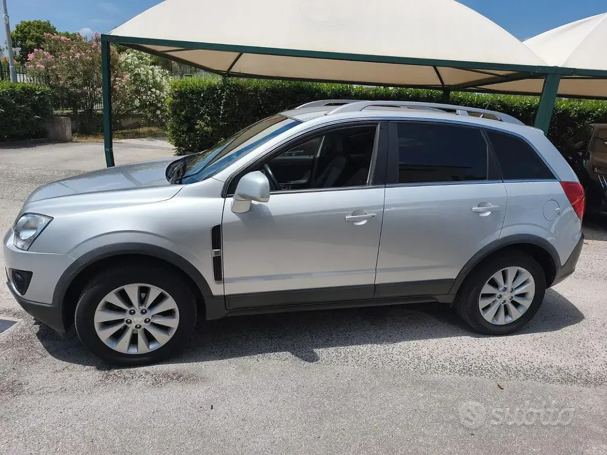 Usata Opel Antara 163 CV (119 kW) 2014 Bianco SUV