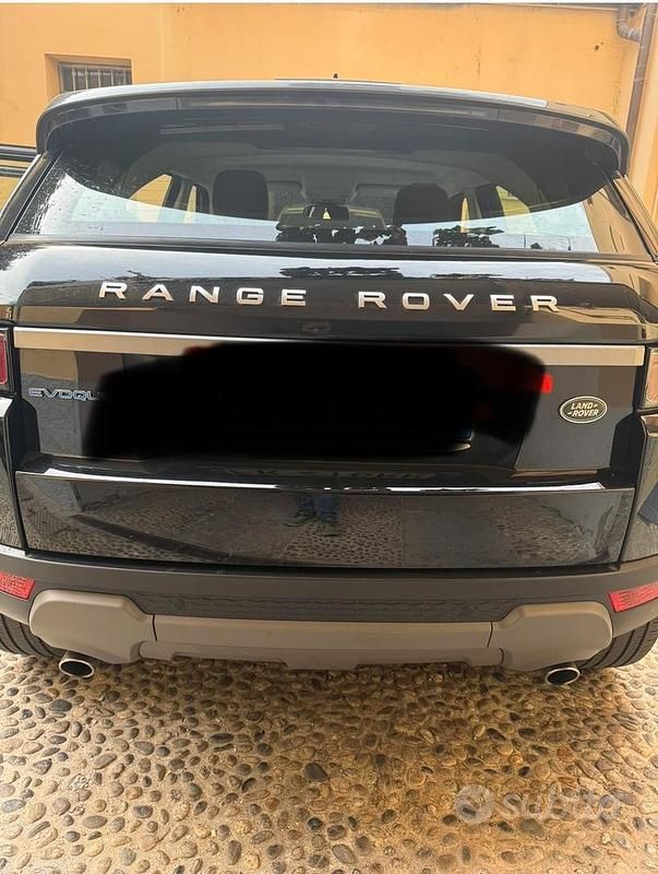 Usata Land Rover Range Rover evoque 150 CV (110 kW) 2018 Nero SUV