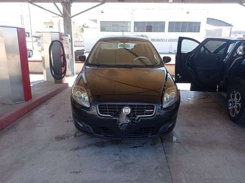 Usata Fiat Croma 150 CV (110 kW) 2009 Nero Station wagon