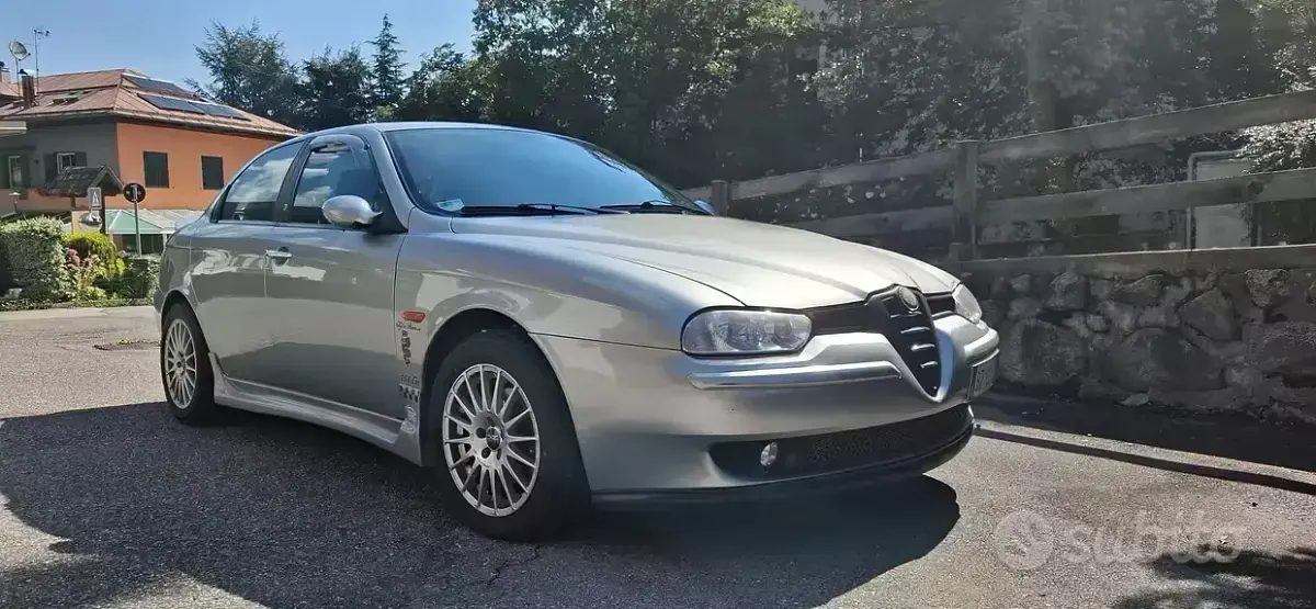 Usata Alfa Romeo 156 120 CV (88 kW) 2002 Grigio Berlina