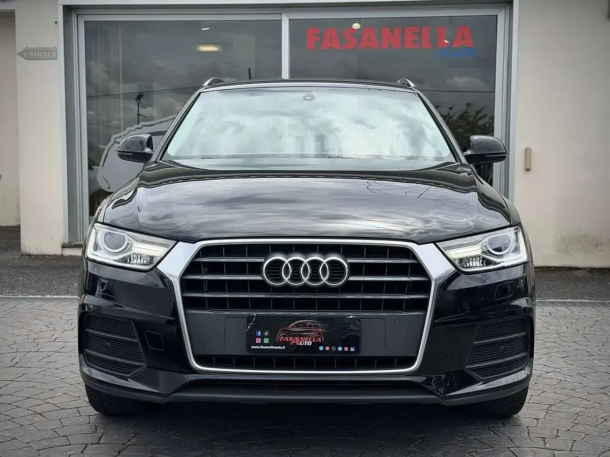 Usata Audi Q3 Ambiente 150 CV (110 kW) 2017 Nero SUV