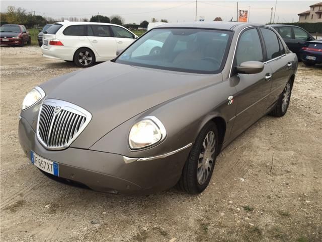Lancia thesis 3200 benzina 06 image