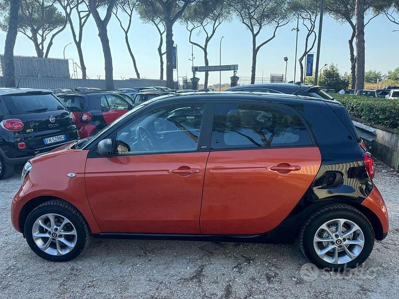 Usata Smart ForFour 71 CV (52 kW) 2019 Arancione Utilitaria