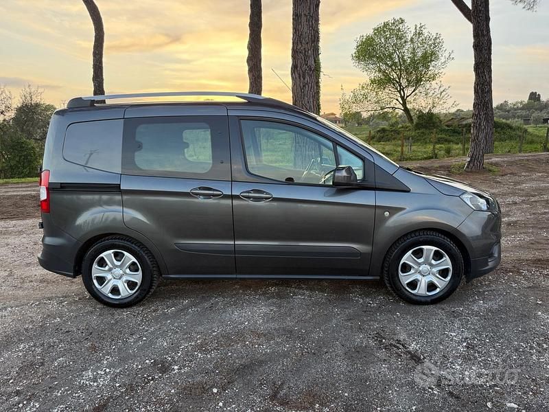 Usata Ford Transit 120 CV (88 kW) 2019 Grigio SUV