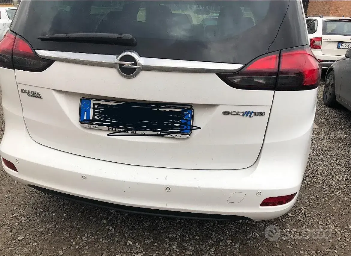 Usata Opel Zafira Tourer 150 CV (110 kW) 2012 Bianco Monovolume