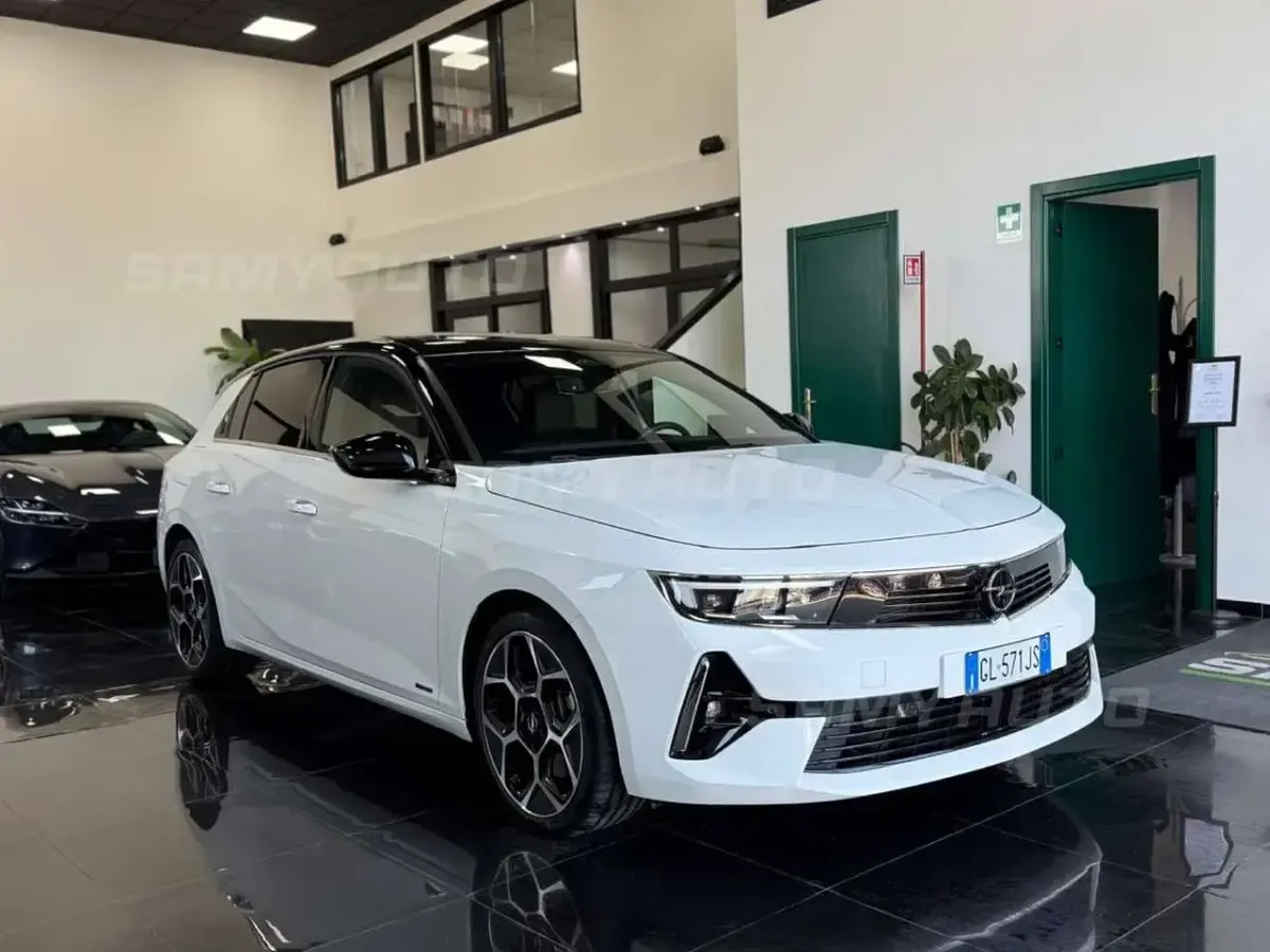 Usata Opel Astra GS Line 150 CV (110 kW) 2023 Bianco Utilitaria