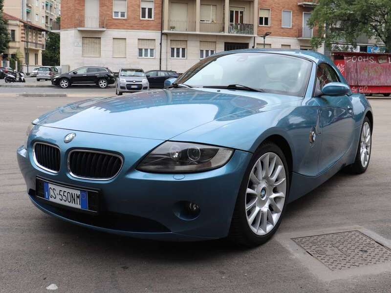 Blu/azzurro Usata 2005 BMW Z4 Cabrio | 13.500 € - Immagine 1/4