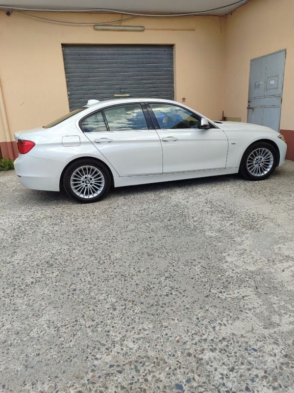 Usata BMW 320 Luxury Line 2014 Berlina