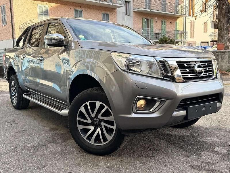 Grigio Usata 2018 Nissan Navara N-Connecta Pick-up | 26.800 € (Cara) - Immagine 1/4