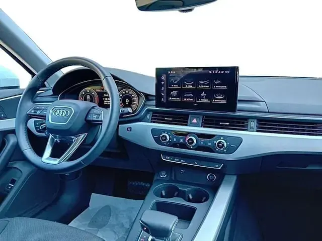 Usata Audi A4 Business 163 CV (119 kW) 2024 Bianco Berlina