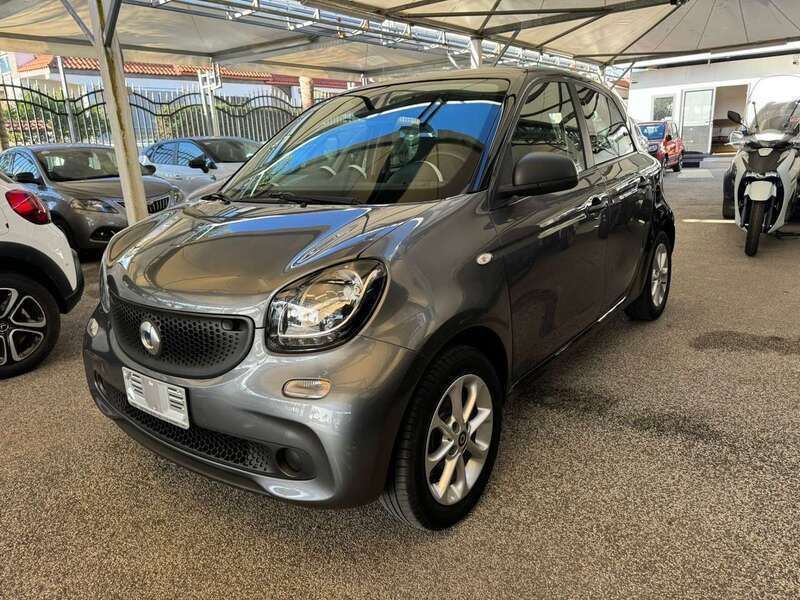 Grigio Usata 2016 Smart ForFour Passion Due volumi | 9400 € (Buon prezzo) - Immagine 1/4
