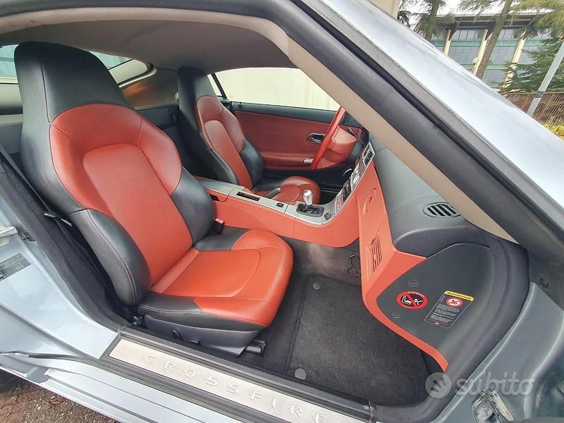 Usata Chrysler Crossfire 218 CV (160 kW) 2004 Grigio Coupé