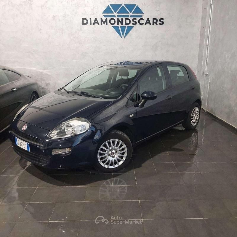 Blu/azzurro Usata 2016 Fiat Punto Young Due volumi | 5500 € (Buon prezzo) - Immagine 1/4
