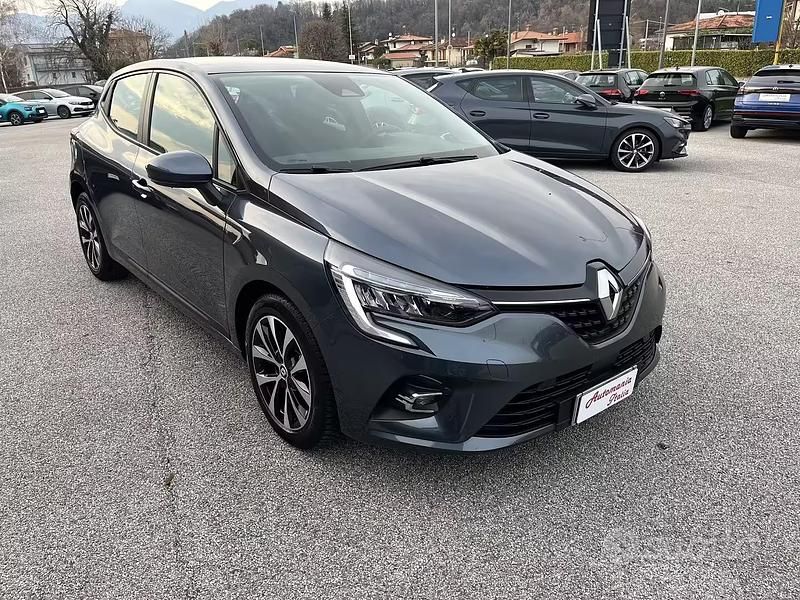 Usata Renault Clio V Business 90 CV (66 kW) 2022 Blu Berlina