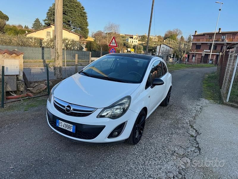 Usata Opel Corsa 95 CV (69 kW) 2013 Bianco Utilitaria