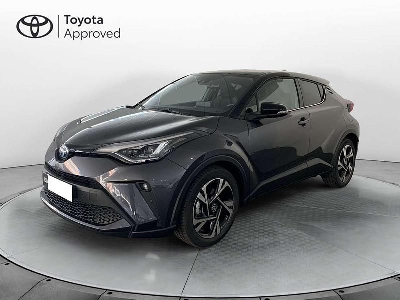 Grigio Usata 2023 Toyota C-HR Trend SUV | 27.900 € (Buon prezzo) - Immagine 1/4