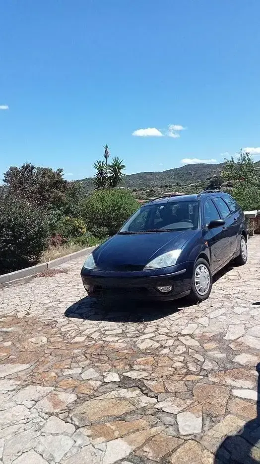 Usata Ford Focus 90 CV (66 kW) 2002 Blu Station wagon