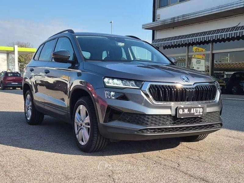 Grigio Usata 2022 Skoda Karoq Executive SUV | 21.900 € (Super prezzo) - Immagine 1/4