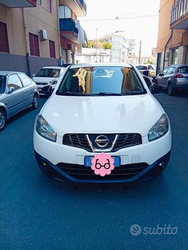 Usata Nissan Qashqai Tekna 110 CV (80 kW) 2014 Bianco SUV