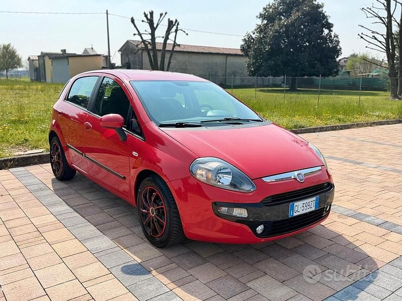 Usata Fiat Punto Evo S 77 CV (56 kW) 2011 Rosso Utilitaria