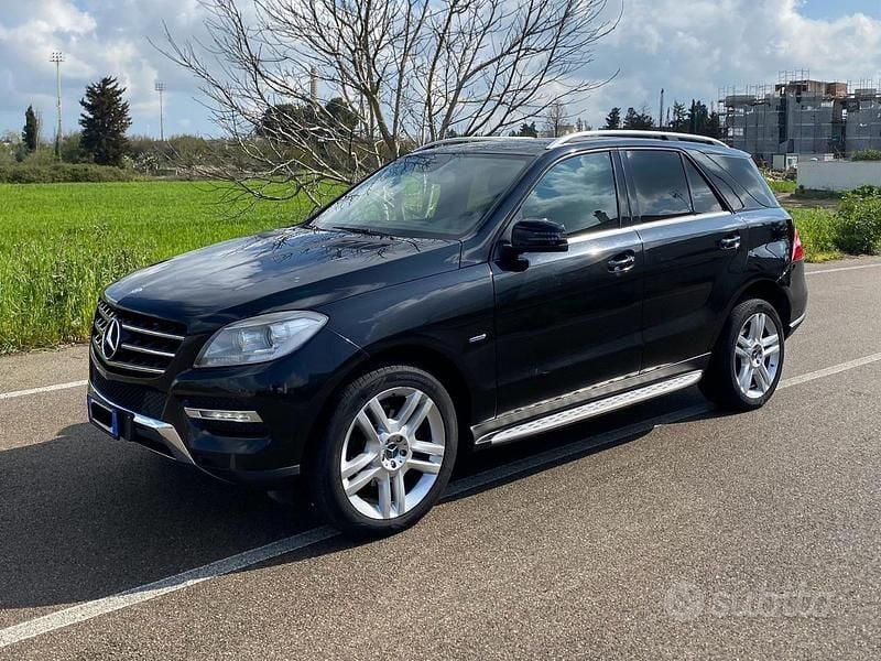 Usata Mercedes ML250 204 CV (150 kW) 2012 Nero SUV