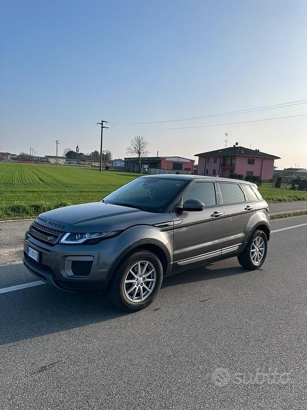 Usata Land Rover Range Rover evoque 150 CV (110 kW) 2016 Grigio SUV