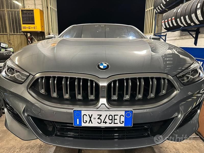 Begagnad BMW 840 Efficient Dynamics 2024 Grå Sportkupé