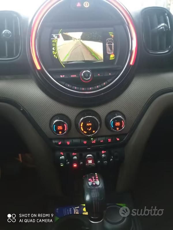 Usado Mini Countryman 190 CV (139 kW) 2017 Gris SUV