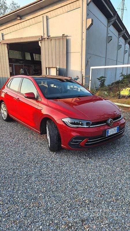 Rosso Usata 2022 VW Polo Style Tre volumi | 14.500 € (Super prezzo) - Immagine 1/4