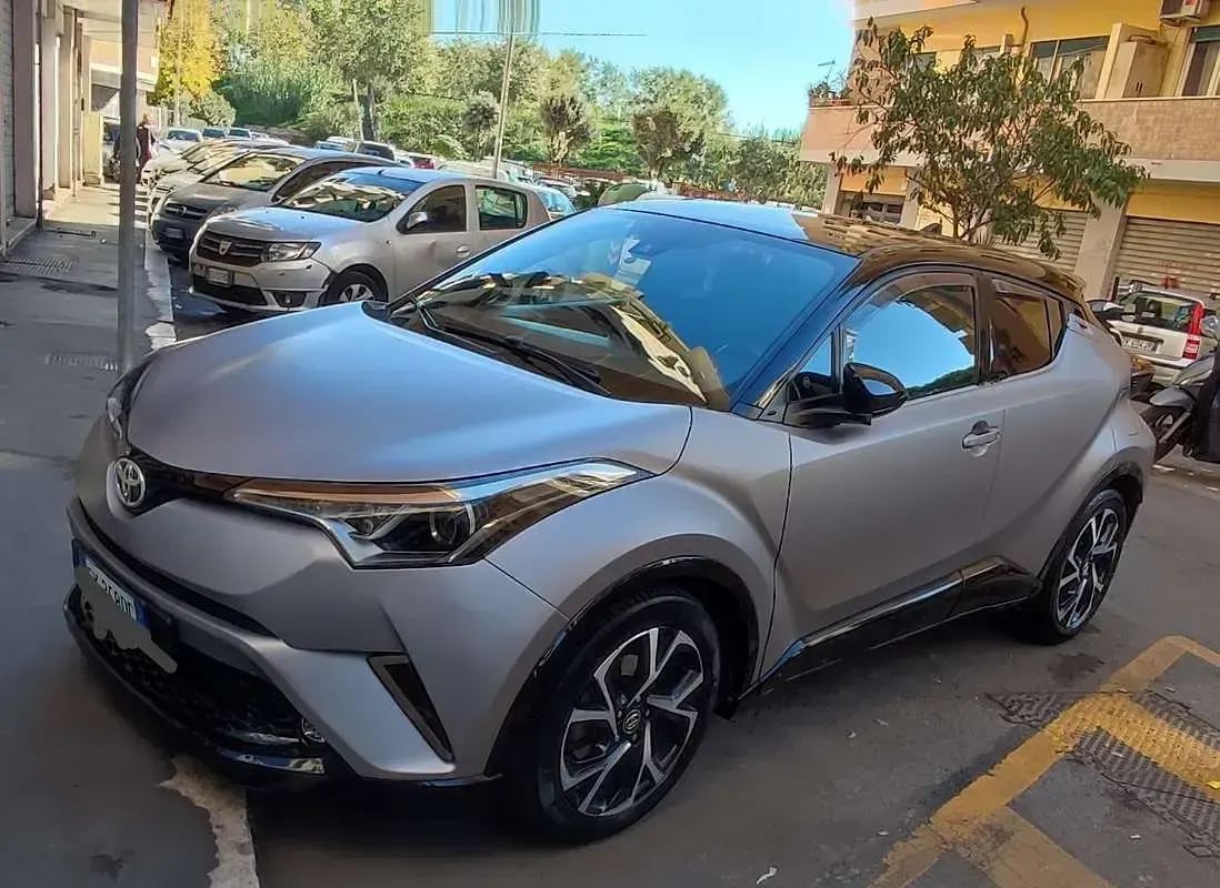 Usata Toyota C-HR Style 98 CV (72 kW) 2017 SUV