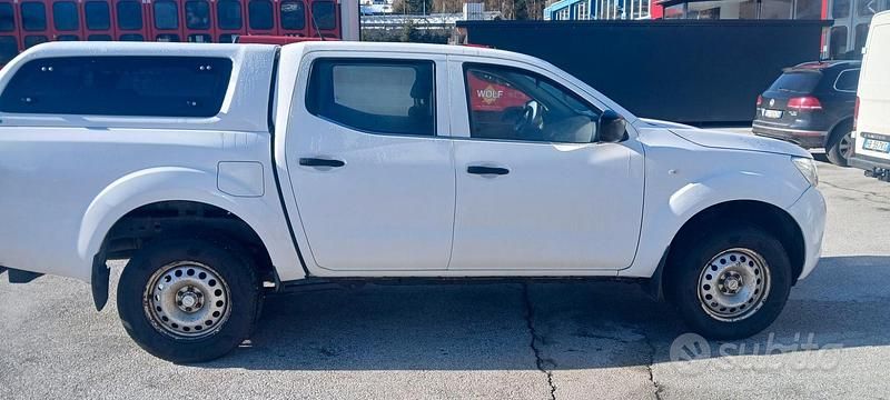 Usata Nissan Navara 163 CV (119 kW) 2020 Bianco Pick-up